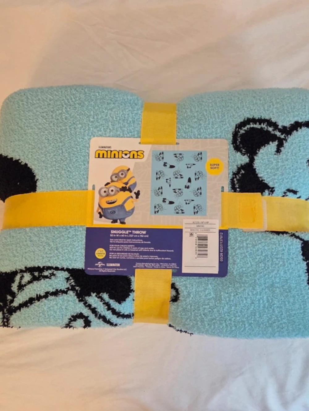 Minions Blue Snuggle Throw Blanket (50" x 60")